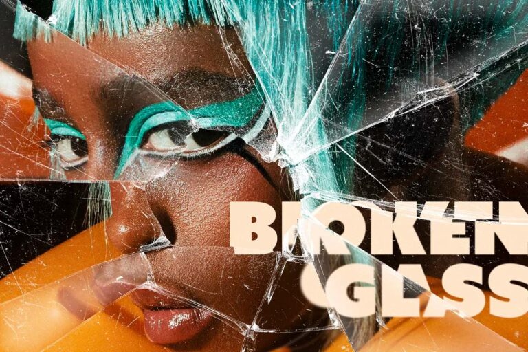 Broken Glass Photo Effect 91930444